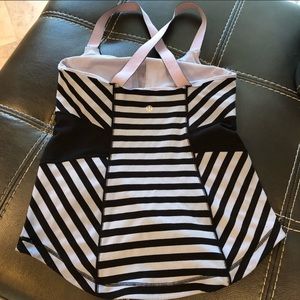Lululemon tank 6